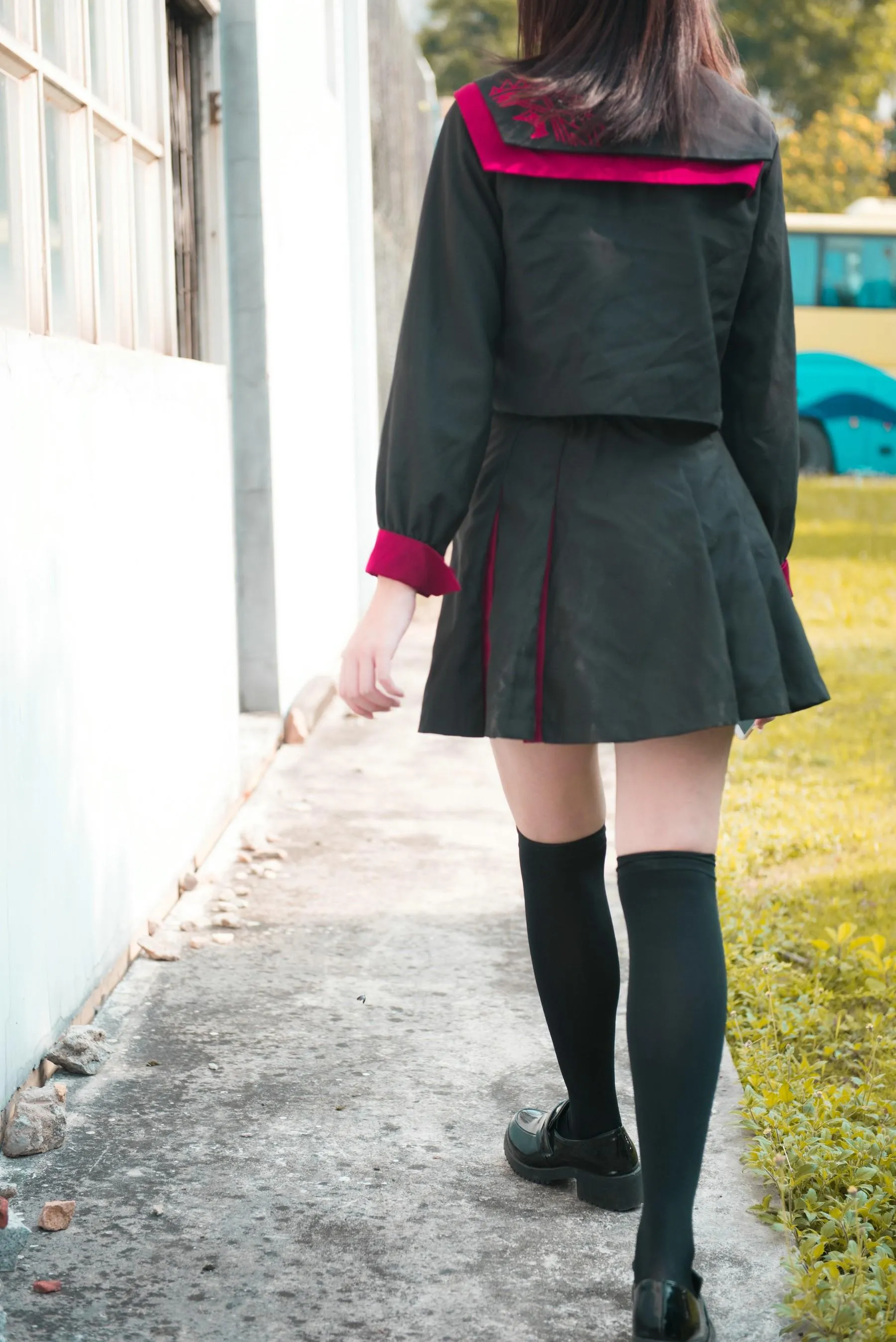 [魔镜街拍] NO.141 活力美术生JK美少女 [288P]插图1